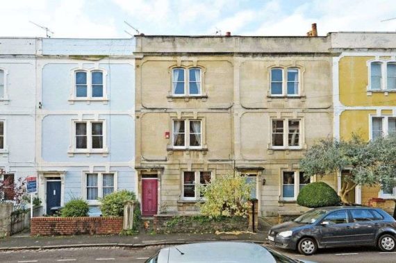 4 Bedroom Terraced